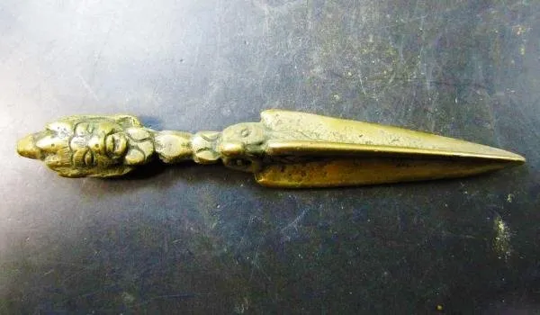 《十二之天贰》穿越千年的重击：梦魇圣教兵器「杵」的前世今生[图2]