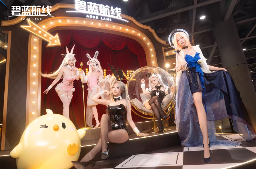 《碧蓝航线》2025冬日快闪点燃玩家热情 三城线下嘉年华圆满落幕[图8]